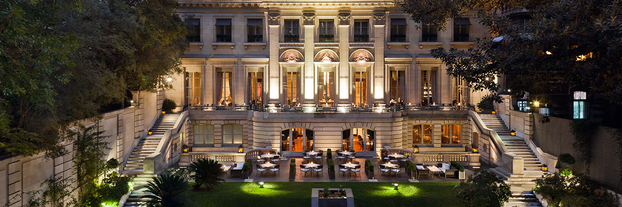 1280x427xPalacio-Duhau-Park-Hyatt-Buenos-Aires-141-Facade-Garden-1280x427.jpg.pagespeed.ic.0cPXQGVtF3